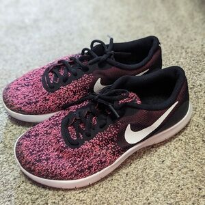 Nike Pink and Black Sneakers with Knit Pattern